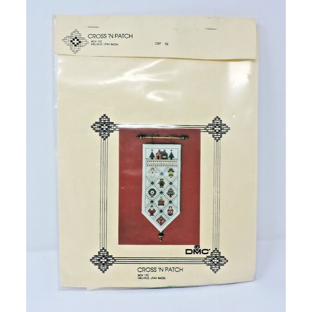 Cross N Patch Hearts Home on Christmas Cross Stitch Kit Wooden Hanging Rod NOS
